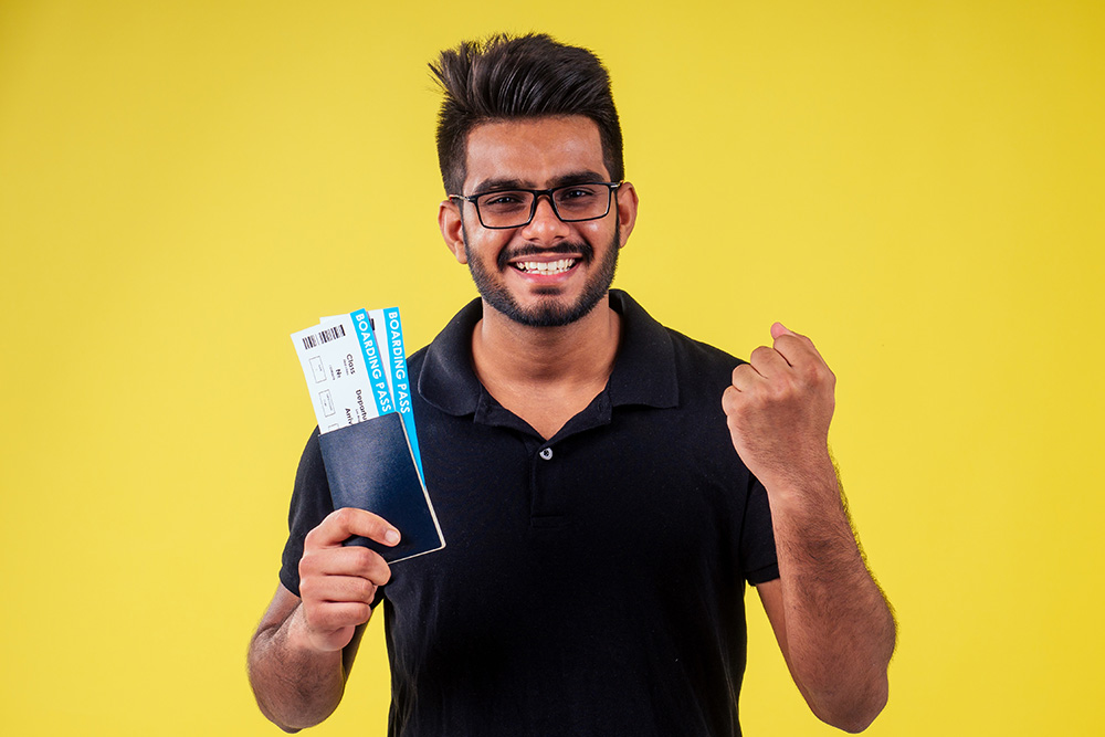 Difference Between a Tourist Visa and a Student Visa 2